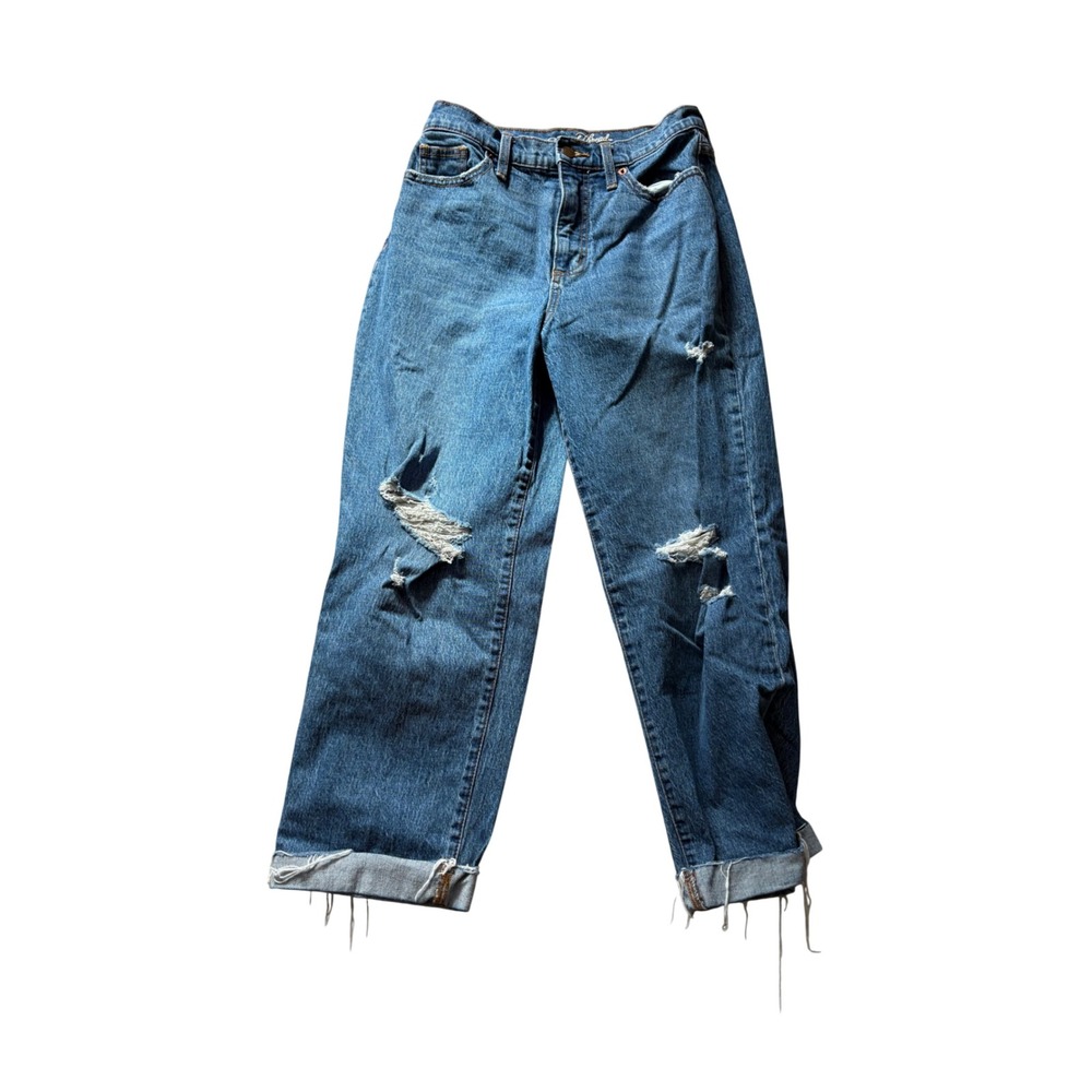 Universal Thread Women High-Rise Straight Distressed Jeans Blue 6/28R Frayed Hem